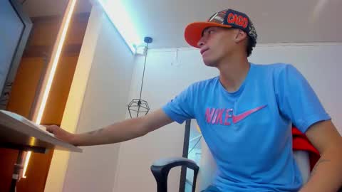 Snapshot of nick_nizzer chatting on 10.23.25 nick_nizzer online show from 10.23.25
