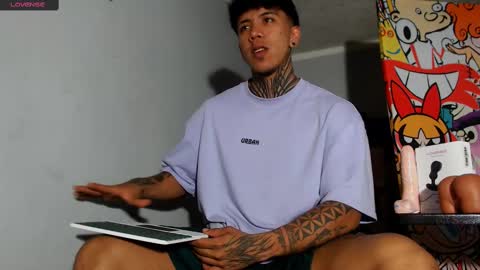 Nickhot0609 online show from 02.24.25