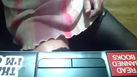 nickibabe1980 online show from 10.15.25