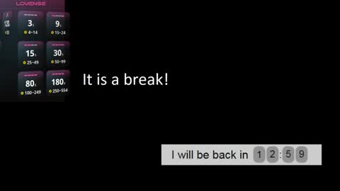 Snapshot of nickierainer chatting on 02.01.25 Nickie online show from 02.01.25