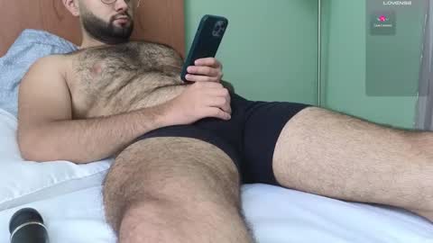 Nicolas              online show from 10.22.25