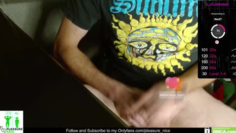 Snapshot of nickpleasurenice chatting on 12.17.24 Nick Pleasure Nice online show from 12.17.24