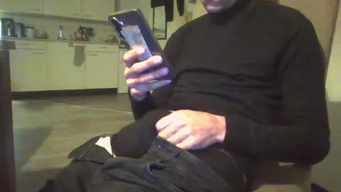 nickvd92 online show from 01.26.25