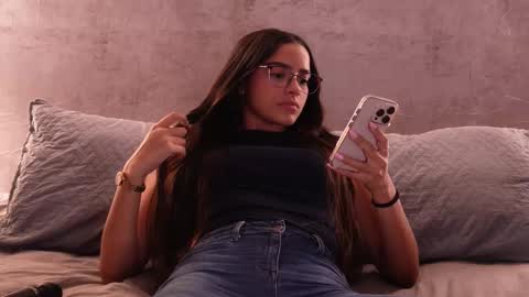 Snapshot of nicky_and_blake chatting on 02.17.26 nicky and blake online show from 02.17.26