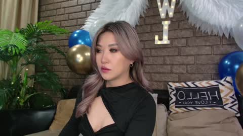 Snapshot of nicky_owl chatting on 12.04.24 Today is my 41st birthday And in 2 hours Im waiting for you on the stream Stock up on tokens and a good mood Nicky online show from 12.04.24