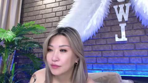 Snapshot of nicky_owl chatting on 03.09.25 Today is my 41st birthday And in 2 hours Im waiting for you on the stream Stock up on tokens and a good mood Nicky online show from 03.09.25