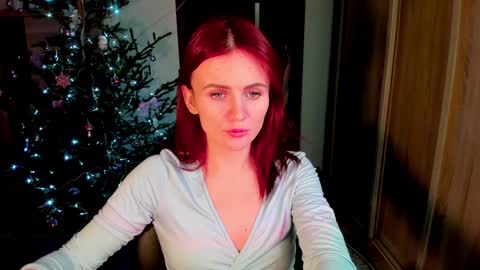 Snapshot of nicky_weekends chatting on 12.27.24 Nicky Weekends online show from 12.27.24