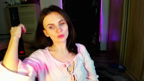 Snapshot of nicky_weekends chatting on 02.05.25 Nicky Weekends online show from 02.05.25