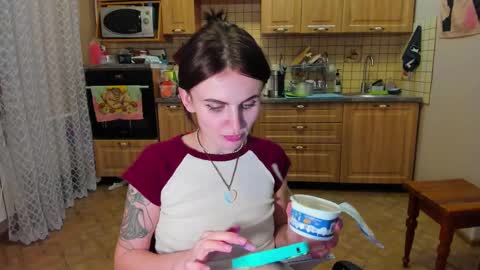 Snapshot of nicky_weekends chatting on 02.11.25 Nicky Weekends online show from 02.11.25