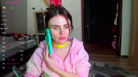 Snapshot of nicky_weekends chatting on 02.21.25 Nicky Weekends online show from 02.21.25