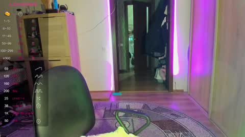 Snapshot of nicky_weekends chatting on 03.05.25 Nicky Weekends online show from 03.05.25