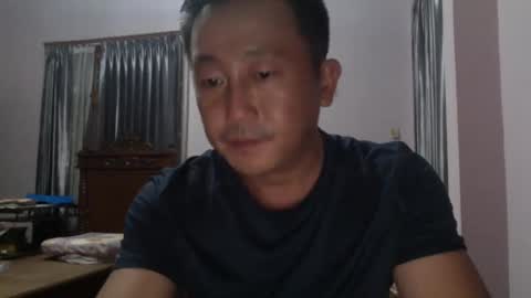 Snapshot of nickyang75 chatting on 12.04.24 nickyang75 online show from 12.04.24