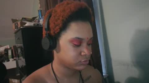 Snapshot of nickythehawtie chatting on 02.18.26 nickythehawtie online show from 02.18.26