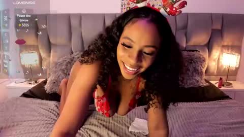 Snapshot of nickytouse chatting on 12.22.24 Nicky online show from 12.22.24