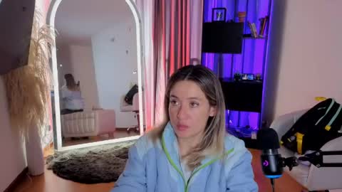 Snapshot of nickywindsor chatting on 05.15.26 Nicky online show from 05.15.26