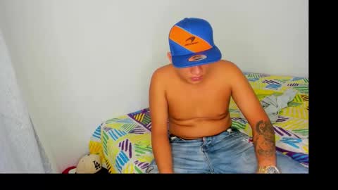 Snapshot of nico1515821704 chatting on 12.15.25 nico1515821704 online show from 12.15.25