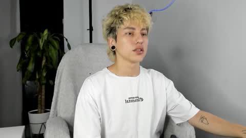 Nico  online show from 09.15.25