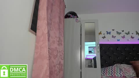 Snapshot of nicol3_0 chatting on 01.22.25 Nicole online show from 01.22.25