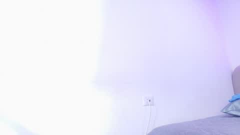 Snapshot of nicol_ferrer chatting on 02.06.26 Nicol online show from 02.06.26