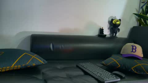 Snapshot of nicolas_veiny chatting on 11.06.25 Nicolas online show from 11.06.25