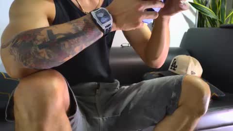 Snapshot of nicolas_veiny chatting on 12.01.25 Nicolas online show from 12.01.25