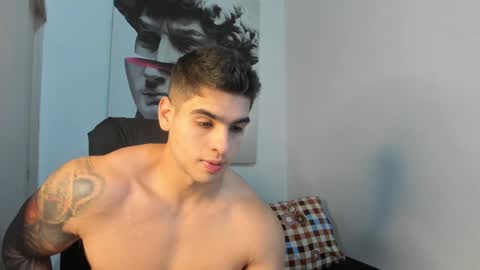 Snapshot of nicolasmuscle chatting on 12.29.24 Andres online show from 12.29.24