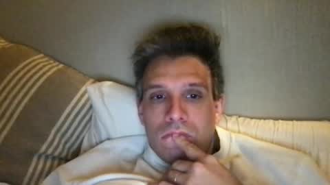 Snapshot of nicolaspercha chatting on 05.25.26 nicolaspercha online show from 05.25.26