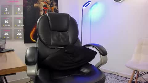 Nicolas Fellener online show from 10.28.25