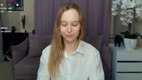 Nicoletta online show from 02.14.26