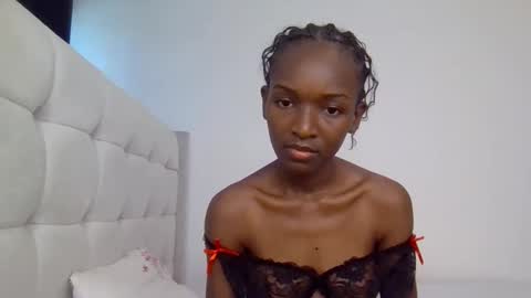 nicole161117 online show from 02.19.26