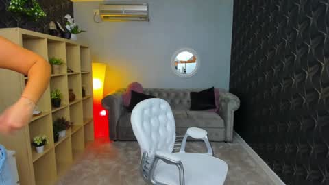 Nico online show from 01.08.25