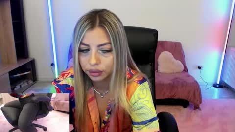 Nico online show from 09.18.25