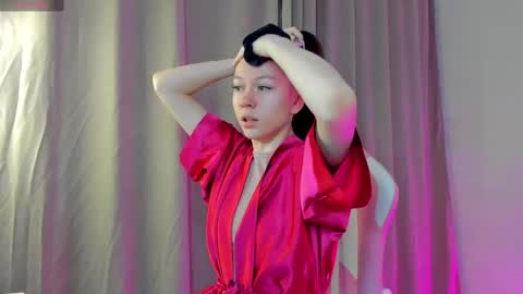 GMT7TueWedThSu 0300am-0900am. Sa 1000am-0400pm online show from 02.25.25