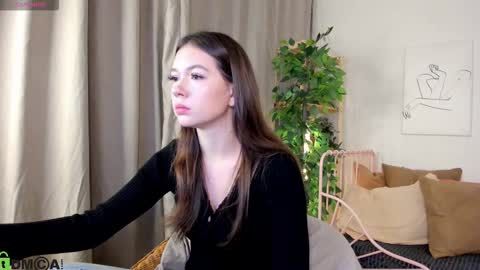 GMT7TueWedThSu 0300am-0900am. Sa 1000am-0400pm online show from 09.08.25