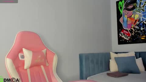 GMT7TueWedThSu 0300am-0900am. Sa 1000am-0400pm online show from 12.16.25