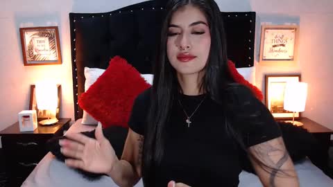 Snapshot of nicole_duran3095 chatting on 12.07.24 Nick online show from 12.07.24