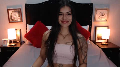 Snapshot of nicole_duran3095 chatting on 12.29.24 Nick online show from 12.29.24