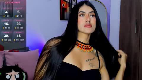 Snapshot of nicole_duran3095 chatting on 09.14.25 Nick online show from 09.14.25