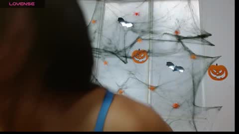 nicole roman online show from 10.23.25