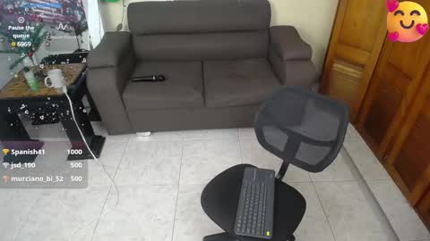 Nicole Santana online show from 01.04.25