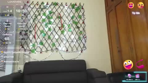 Nicole Santana online show from 02.08.25