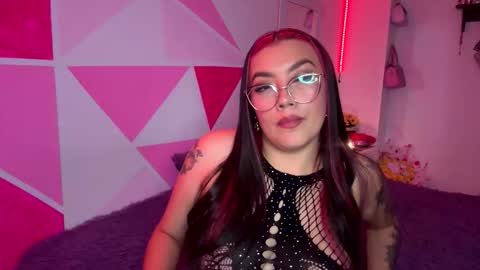 Nicole online show from 02.25.26