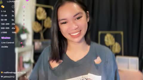 Snapshot of nicolecellini chatting on 03.22.26 NICOLE online show from 03.22.26