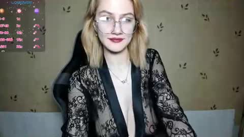 Snapshot of nicoledaviss_ chatting on 07.04.26 NicoleDavis online show from 07.04.26
