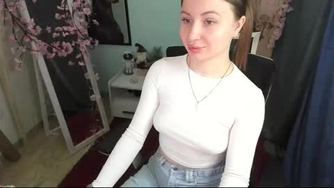 Nicole online show from 02.08.26