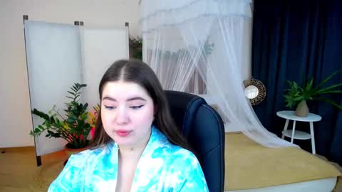 Snapshot of nicolefoxery chatting on 12.06.24 nicolefoxery online show from 12.06.24