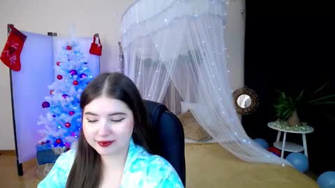 Snapshot of nicolefoxery chatting on 12.27.24 nicolefoxery online show from 12.27.24
