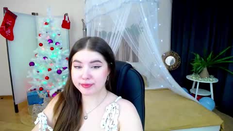 Snapshot of nicolefoxery chatting on 12.31.24 nicolefoxery online show from 12.31.24