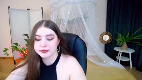 Snapshot of nicolefoxery chatting on 01.28.25 nicolefoxery online show from 01.28.25