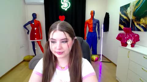Snapshot of nicolefoxery chatting on 02.16.25 nicolefoxery online show from 02.16.25